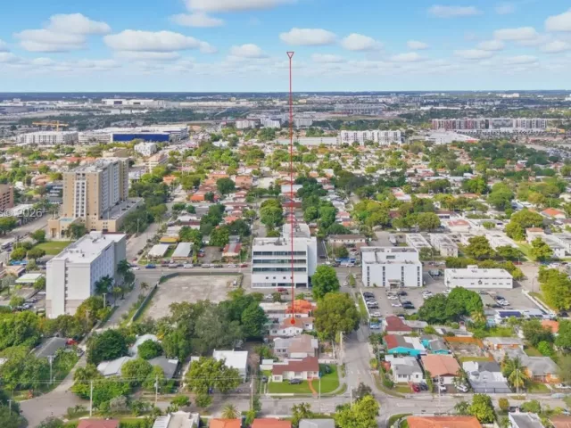 Дом в аренду по адресу 104 SW 40th Ave 0 - фото 7278970