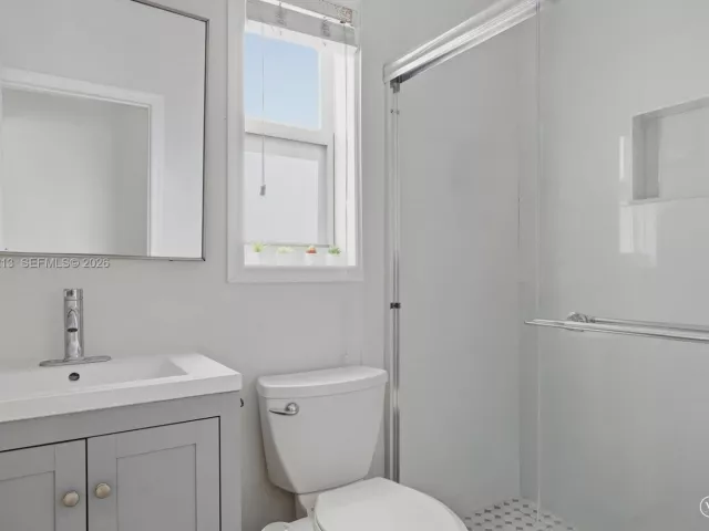 Дом в аренду по адресу 104 SW 40th Ave 0 - фото 7278956