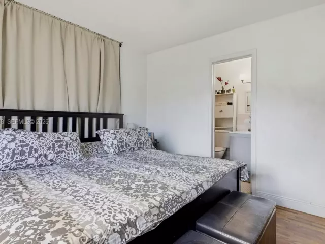 Дом в аренду по адресу 104 SW 40th Ave 0 - фото 7278961