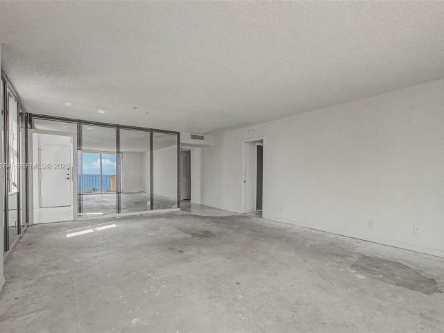 Продажа квартиры #14M - фото 7434020