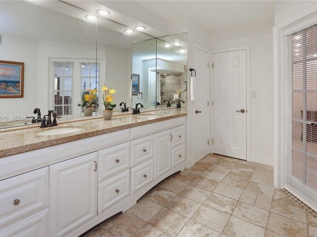 Продажа квартиры #727 - фото 7285350