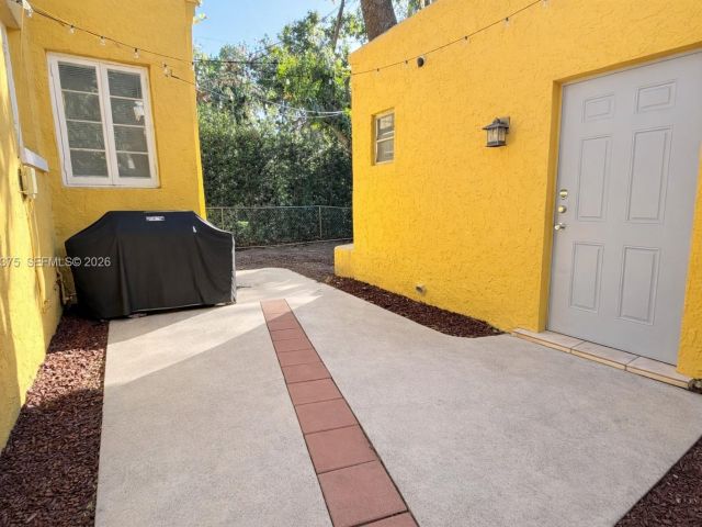 Дом в аренду по адресу 1306 Madrid St - фото 7375710