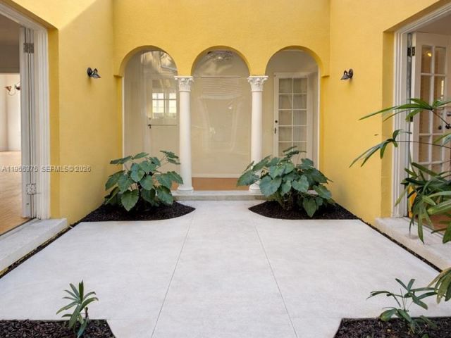 Дом в аренду по адресу 1306 Madrid St - фото 7375715