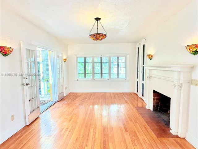 Дом в аренду по адресу 1306 Madrid St - фото 7375718