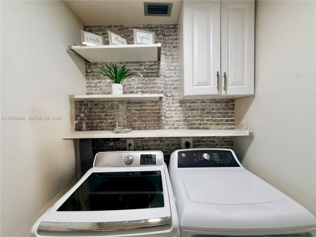 Дом в аренду по адресу 2865 Begonia Way 0 - фото 7286966