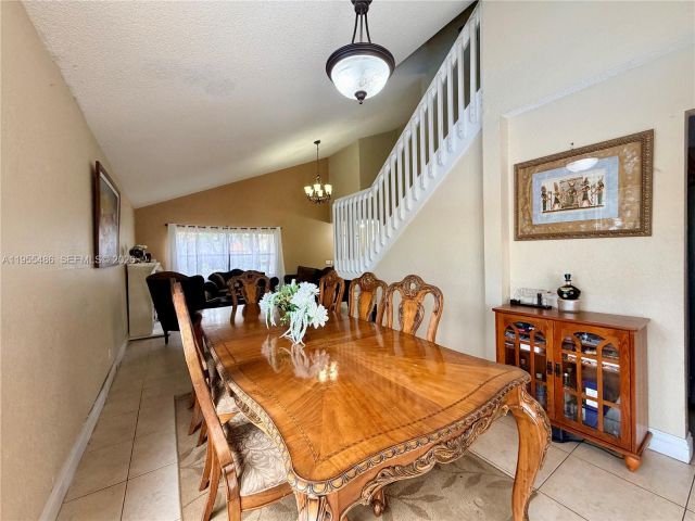 Дом в аренду по адресу 2865 Begonia Way 0 - фото 7286982