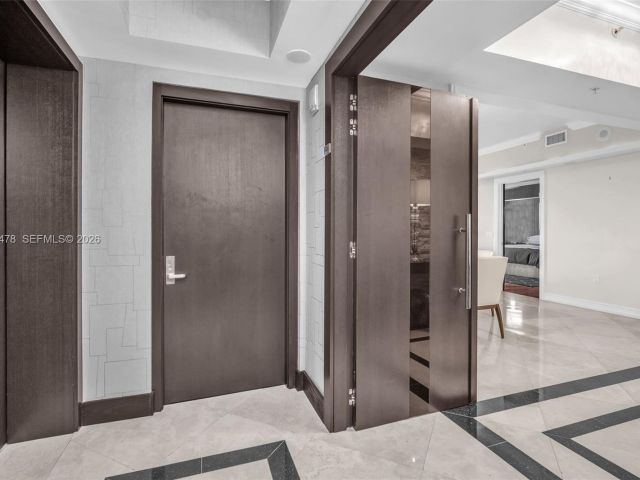 Продажа квартиры #2409 - фото 7341318