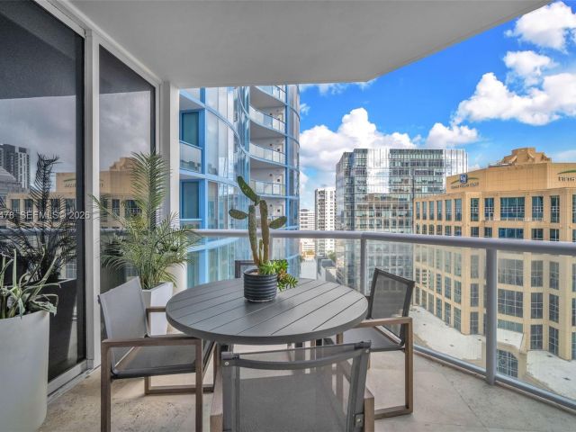 Продажа квартиры #2409 - фото 7341319