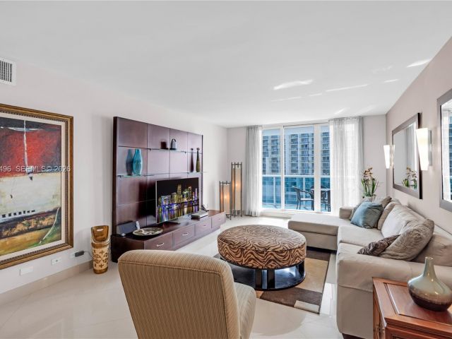 Продажа квартиры #1006 - фото 7279888