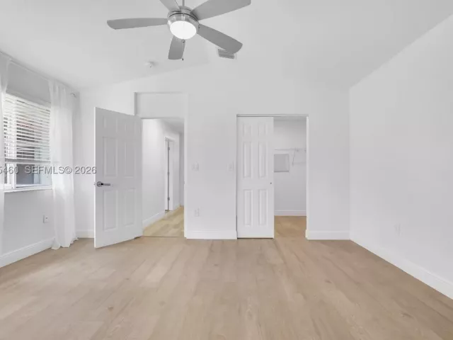 Продажа дома по адресу 1120 Cliffrose St - фото 8980787