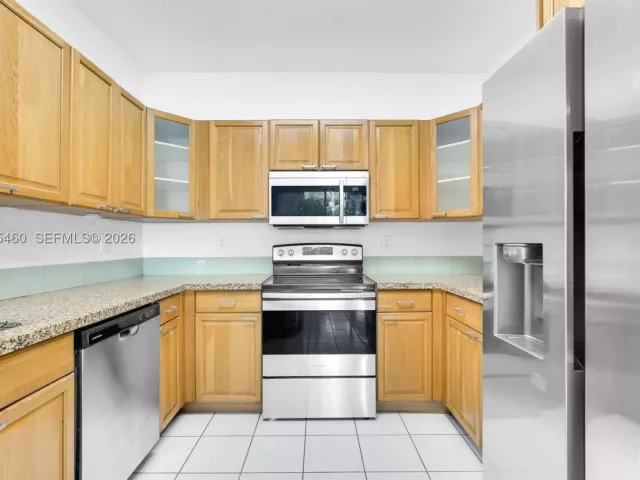 Продажа дома по адресу 1120 Cliffrose St - фото 8980810