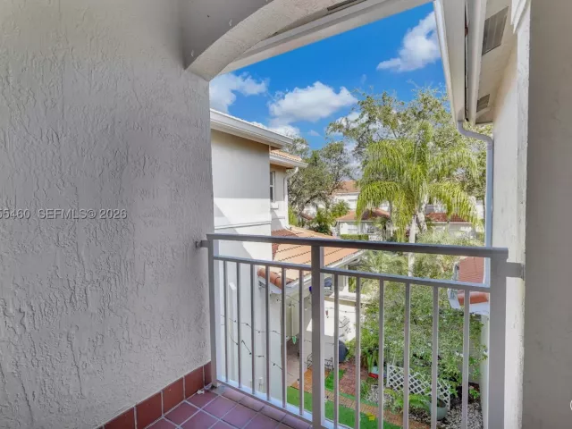 Продажа дома по адресу 1120 Cliffrose St - фото 8980817