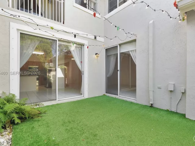 Продажа дома по адресу 1120 Cliffrose St - фото 8980820