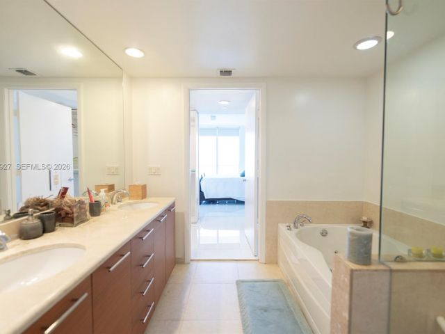 Продажа квартиры #3702 - фото 7287556