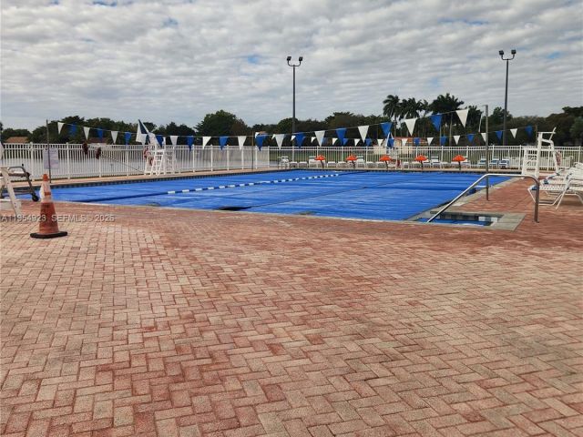 Продажа дома по адресу 9425 SW 51st Pl - фото 7285085