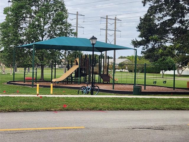 Продажа дома по адресу 9425 SW 51st Pl - фото 7285086