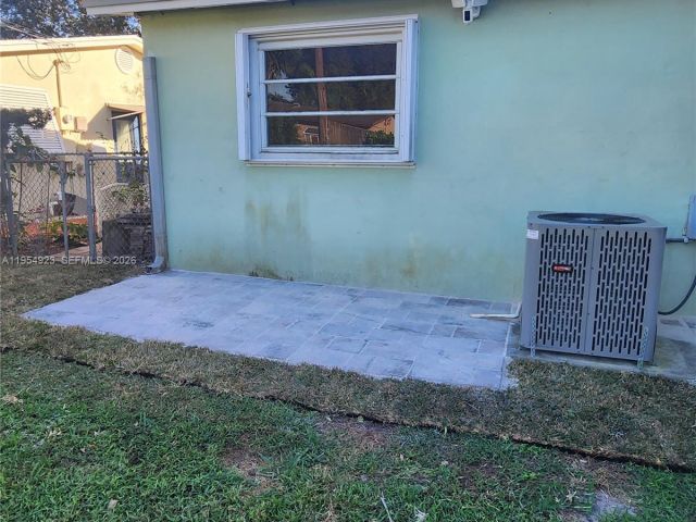 Продажа дома по адресу 9425 SW 51st Pl - фото 7285096