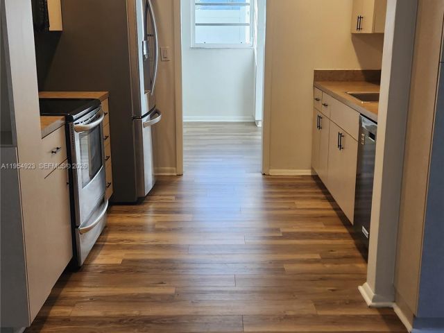 Продажа дома по адресу 9425 SW 51st Pl - фото 7285099