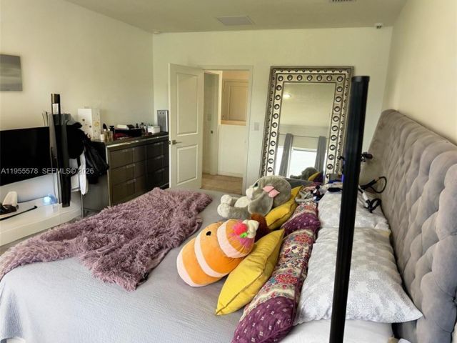 Дом в аренду по адресу 1783 SE 7th Ter 0 - фото 7437632