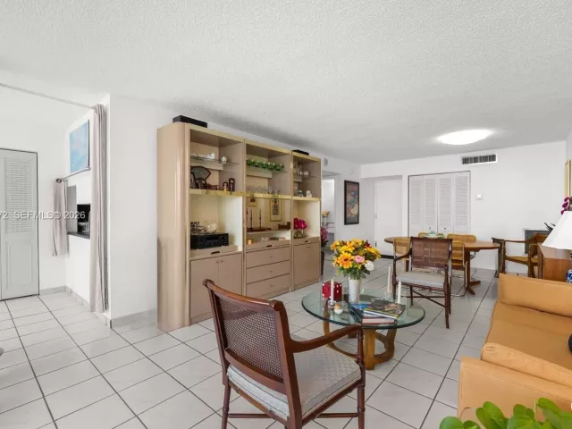 Продажа квартиры #707 - фото 7302288