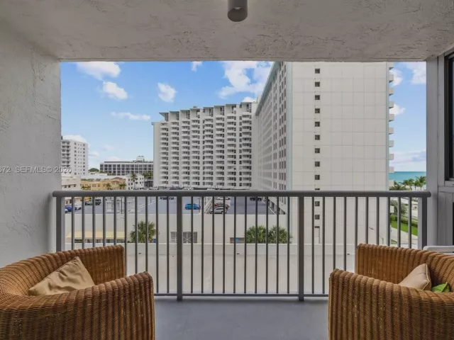 Продажа квартиры #707 - фото 7302285