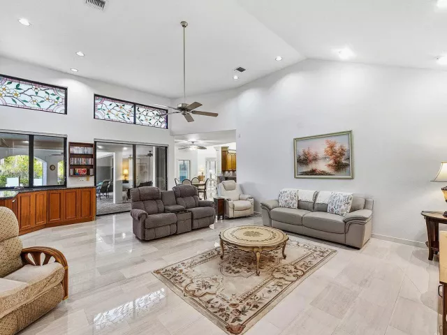 Продажа дома по адресу 17595 Bocaire Place - фото 9163848