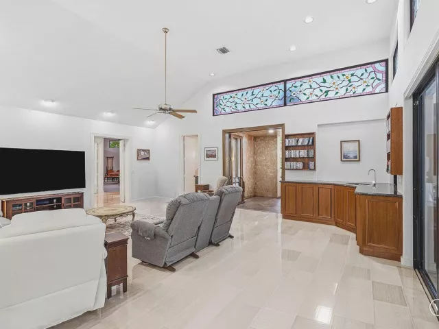 Продажа дома по адресу 17595 Bocaire Place - фото 9163853