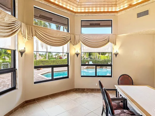 Продажа дома по адресу 17595 Bocaire Place - фото 9163871