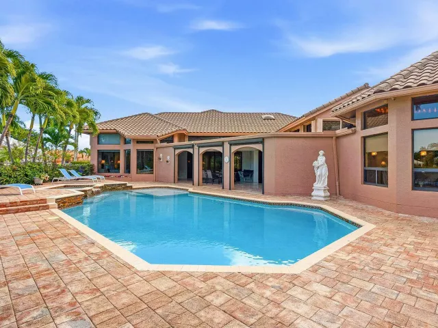 Продажа дома по адресу 17595 Bocaire Place - фото 9163894