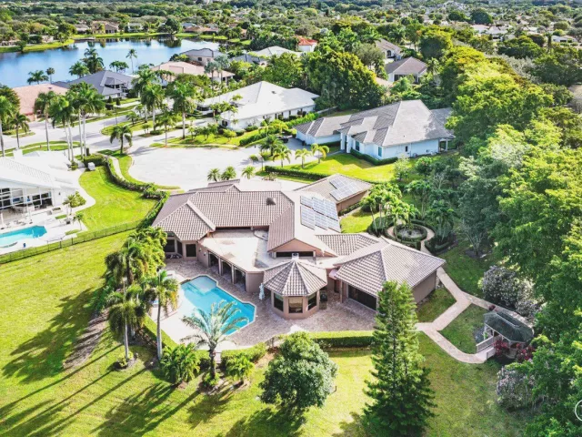 Продажа дома по адресу 17595 Bocaire Place - фото 9163906