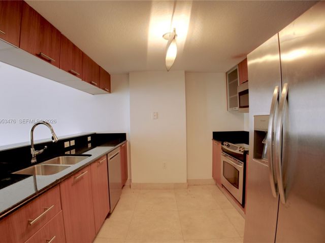 Квартира в аренду номер911 - фото 7289450