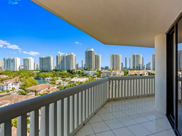 Продажа квартиры #1209 - фото 7350691