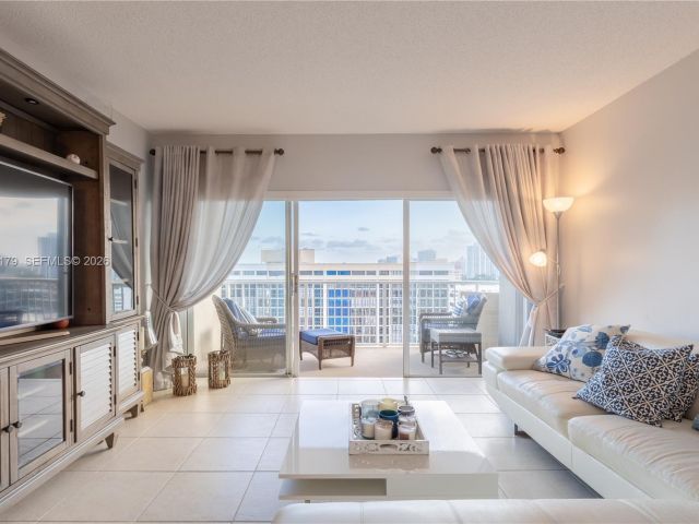 Квартира в аренду номер15G - фото 7440922