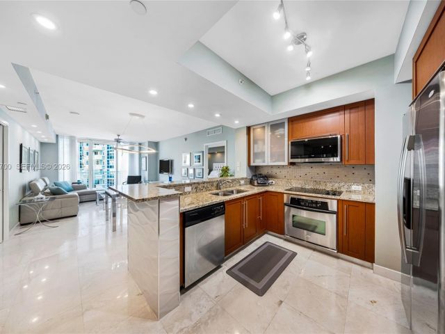 Квартира в аренду номер702N - фото 7291764