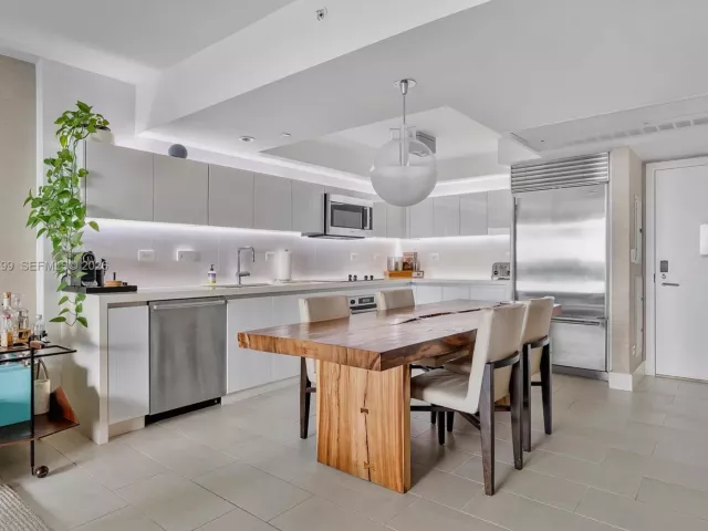 Продажа квартиры #1427 - фото 7293438