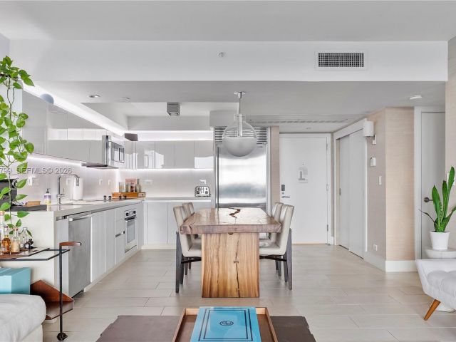 Продажа квартиры #1427 - фото 7293439