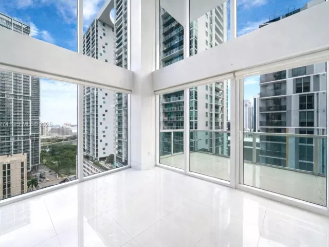 Продажа квартиры #1202 - фото 7290021