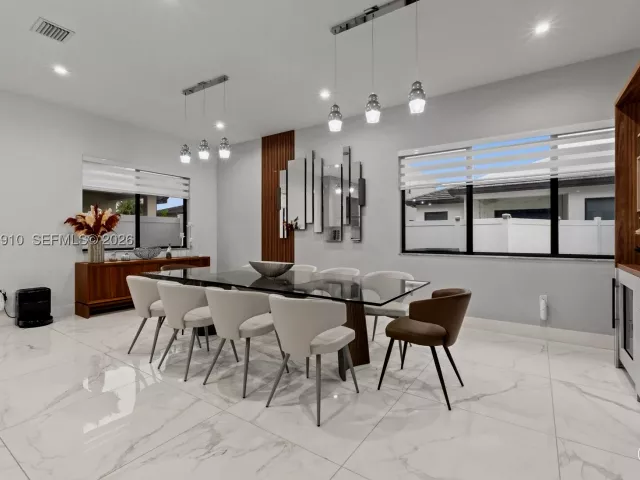 Продажа дома по адресу 8086 NW 47th Ter - фото 9085460