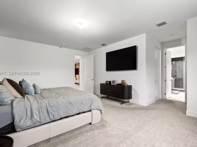 Продажа дома по адресу 8086 NW 47th Ter - фото 9085476