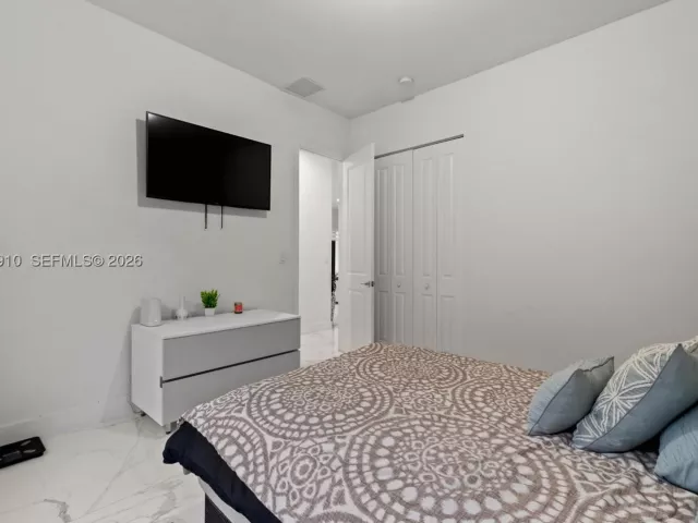 Продажа дома по адресу 8086 NW 47th Ter - фото 9085477