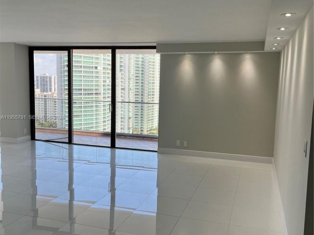 Квартира в аренду номер24A - фото 7293292