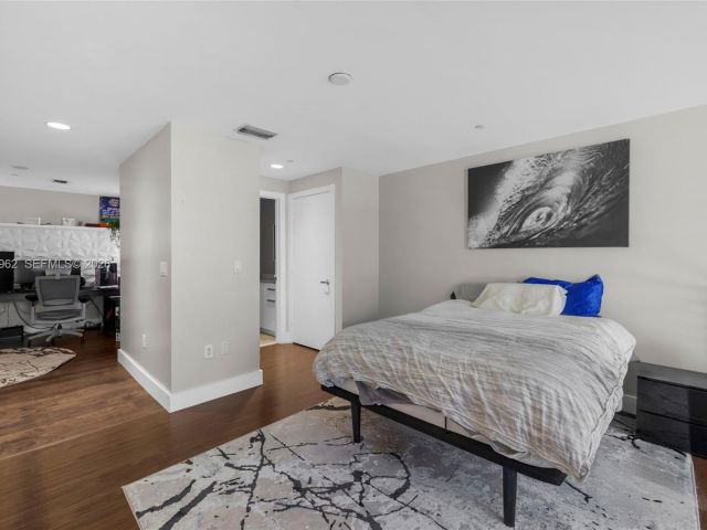 Продажа квартиры # - фото 7296203