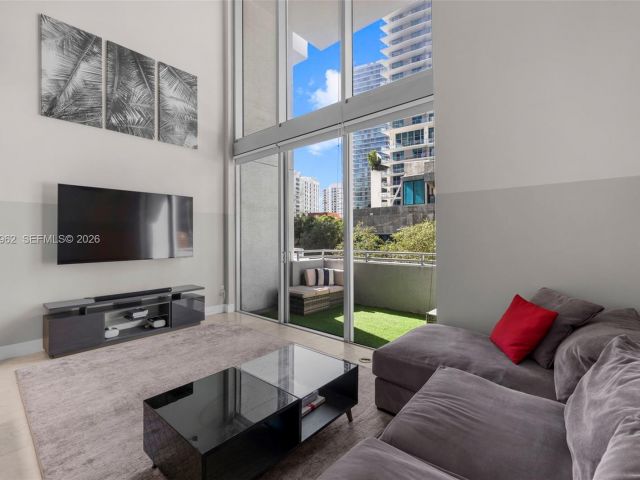 Продажа квартиры # - фото 7296211