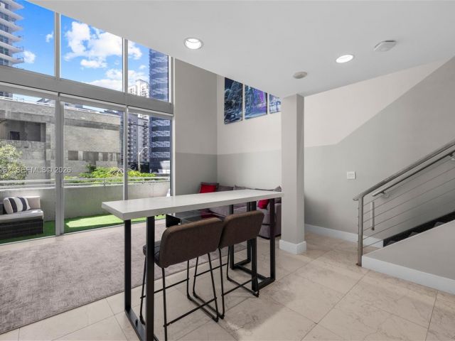 Продажа квартиры # - фото 7296213