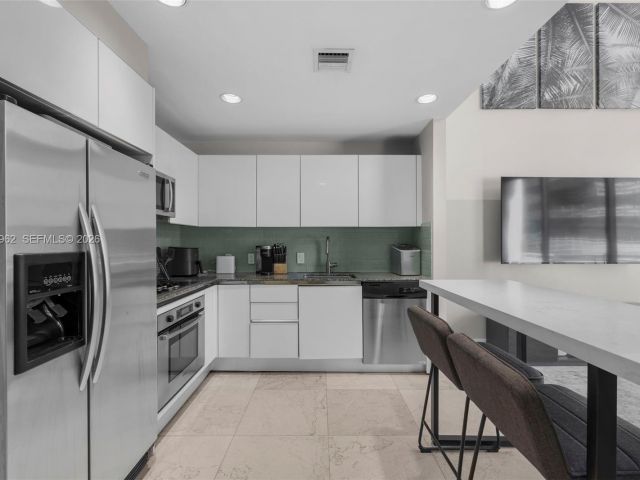 Продажа квартиры # - фото 7296215