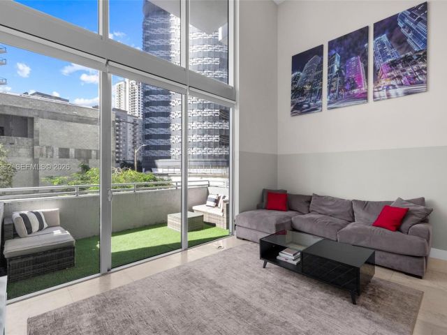 Продажа квартиры # - фото 7296219