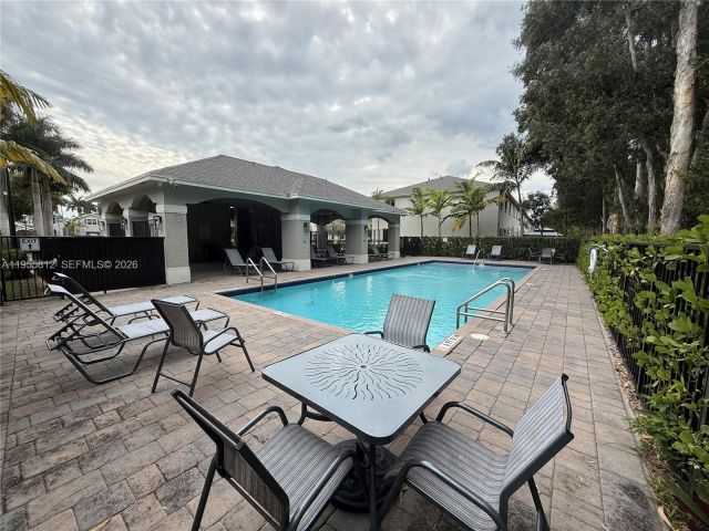 Дом в аренду по адресу 20861 NW 9TH PATH - фото 7480203