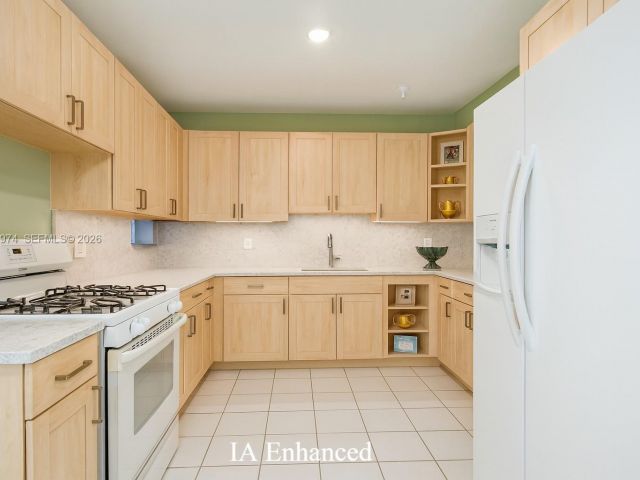 Продажа дома по адресу 3011 NW 152nd Ter - фото 7300861