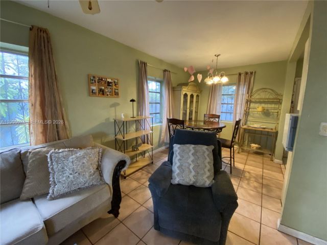 Продажа дома по адресу 3011 NW 152nd Ter - фото 7300863