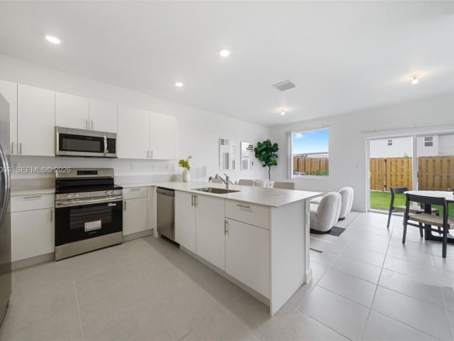 Дом в аренду по адресу 19448 SW 338 Ter - фото 7292343